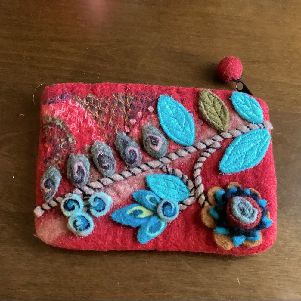 🌸RISING TIDE Handmade in Nepal Wool Zip Pouch